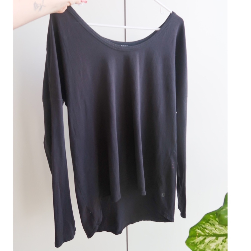 Lululemon Black Long Sleeve Shirt